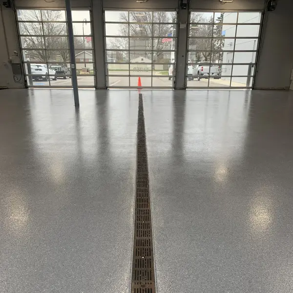 Chip and flake floor (5).min