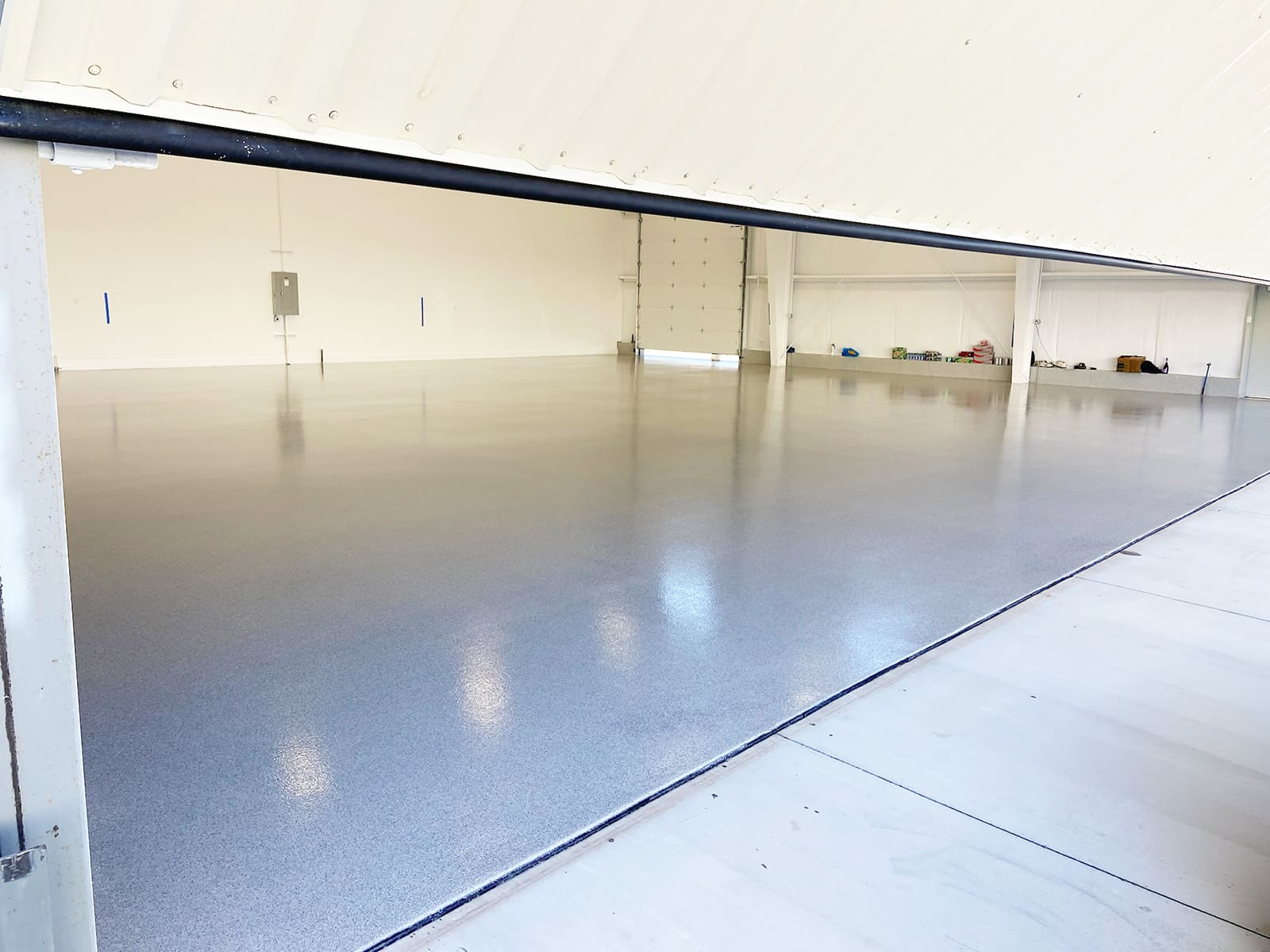Hangar-Floor---Flake-3