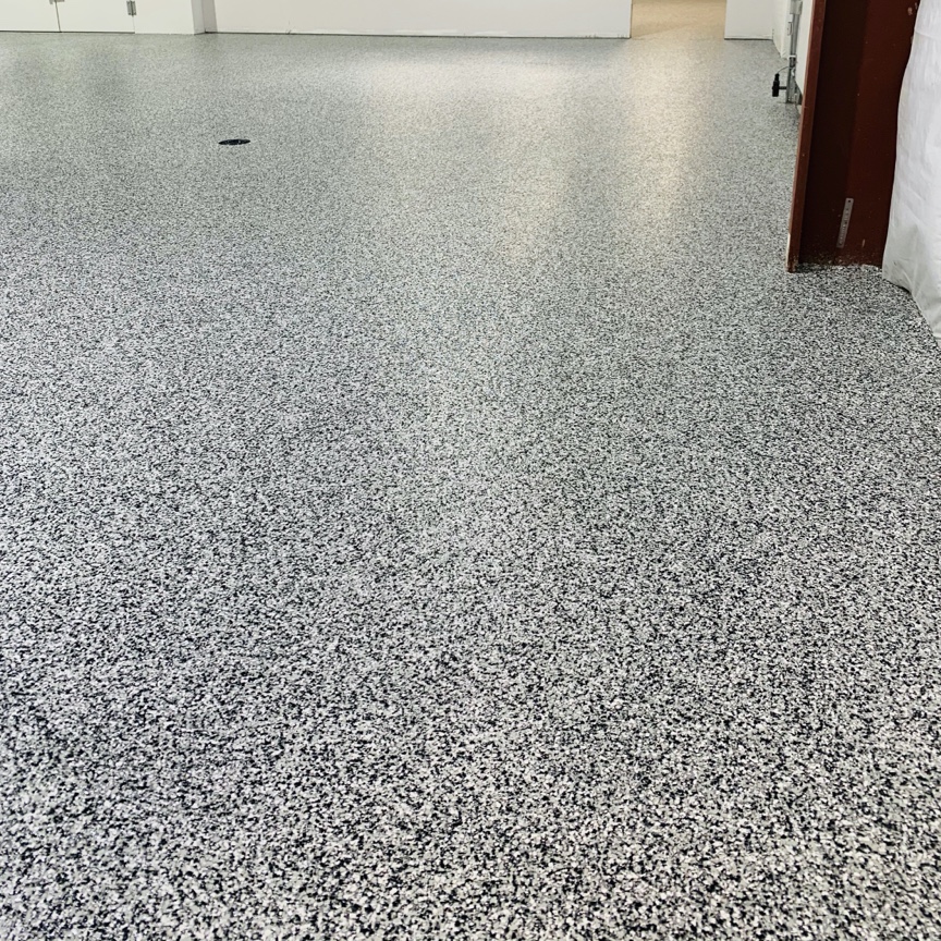 Heavy-duty polyaspartic floor coating